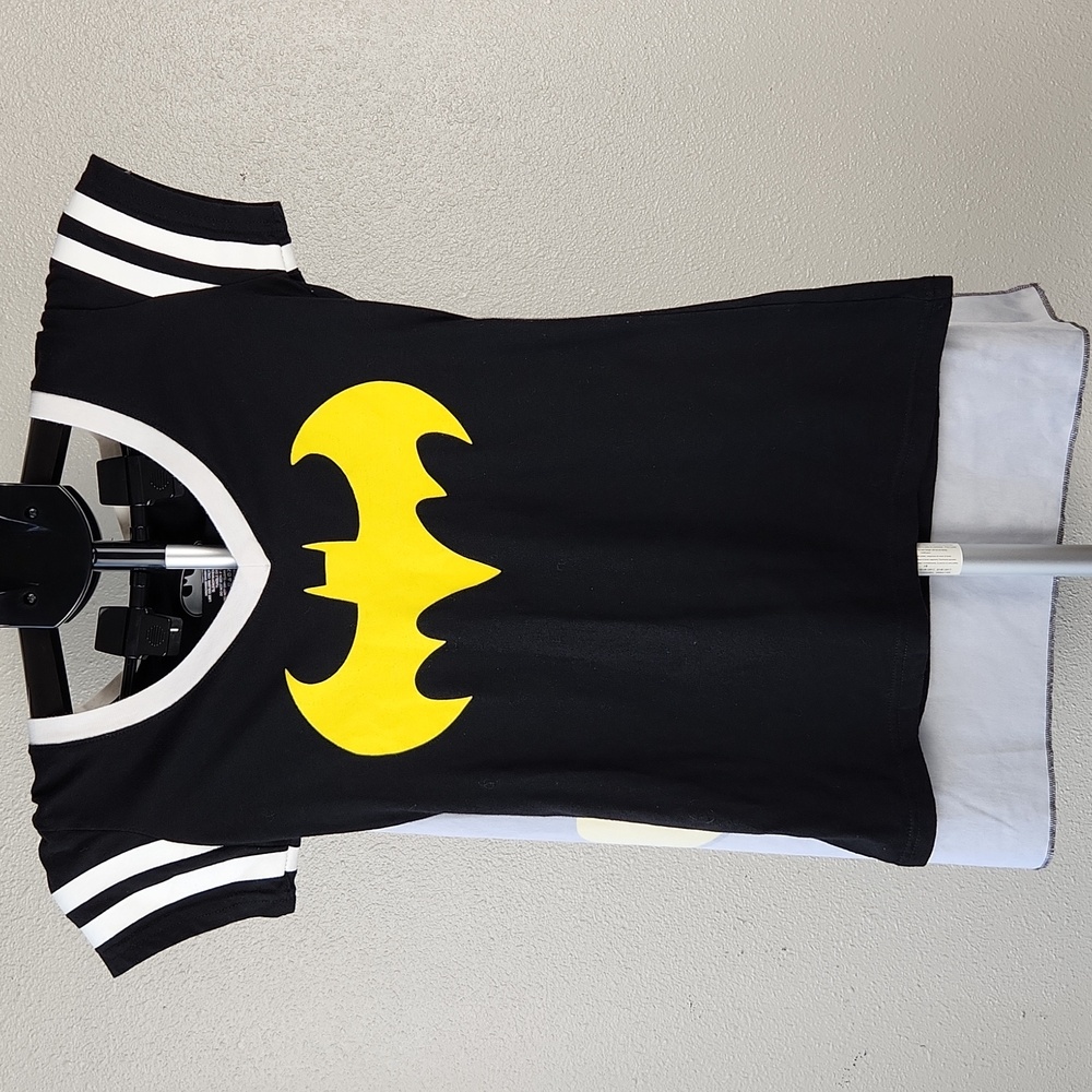 D.C. Comics Batman Batgirl Shirt with Cape Size M